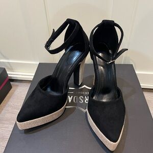 Women high heel sandals